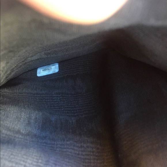 ❌Sold ❌Auth Chanel lambskin wallet - Picture 4 of 5